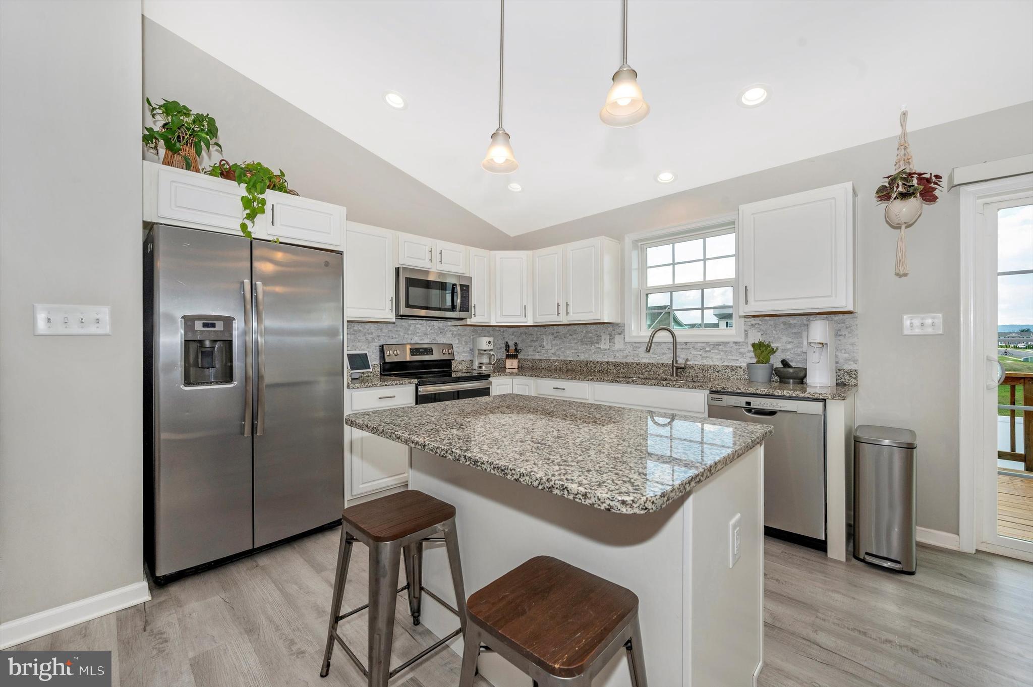 HERITAGE HILLS - Residential