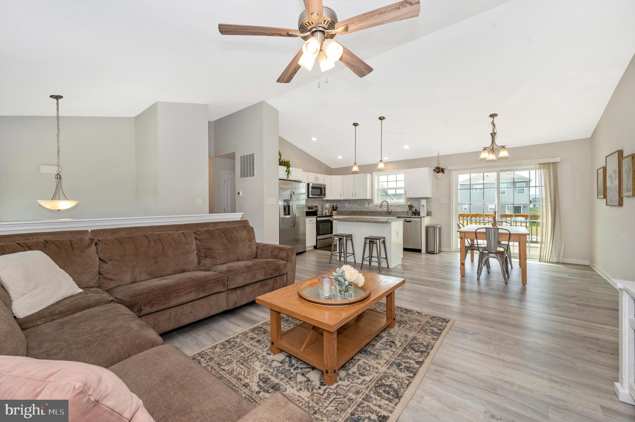 HERITAGE HILLS - Residential