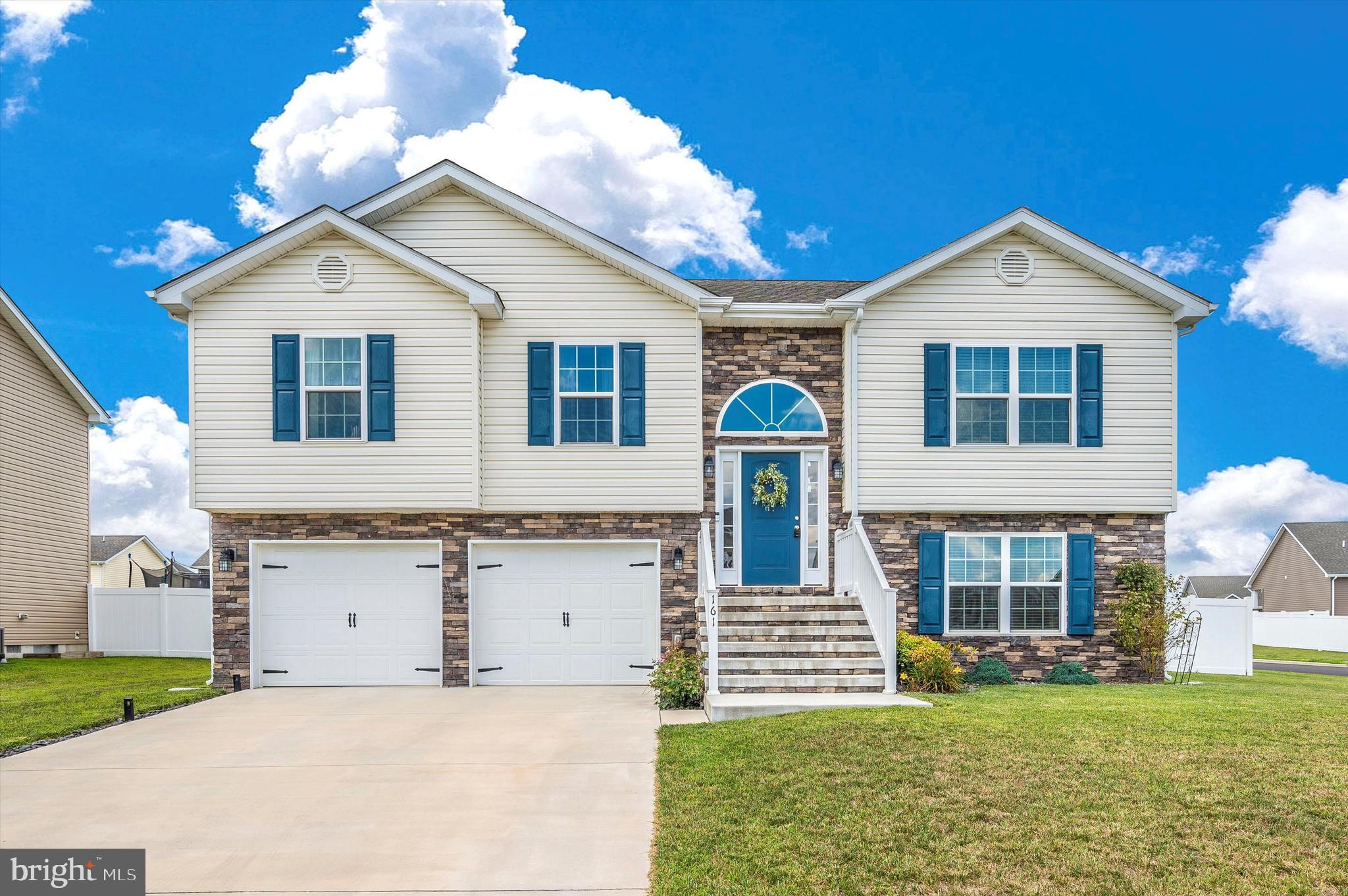 HERITAGE HILLS - Residential