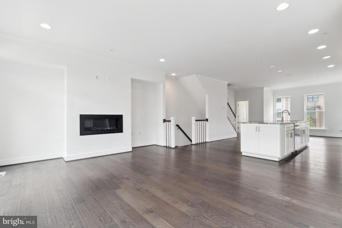 BRAMBLETON - Residential