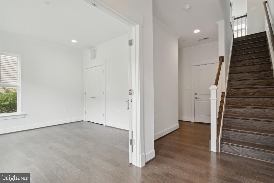 BRAMBLETON - Residential