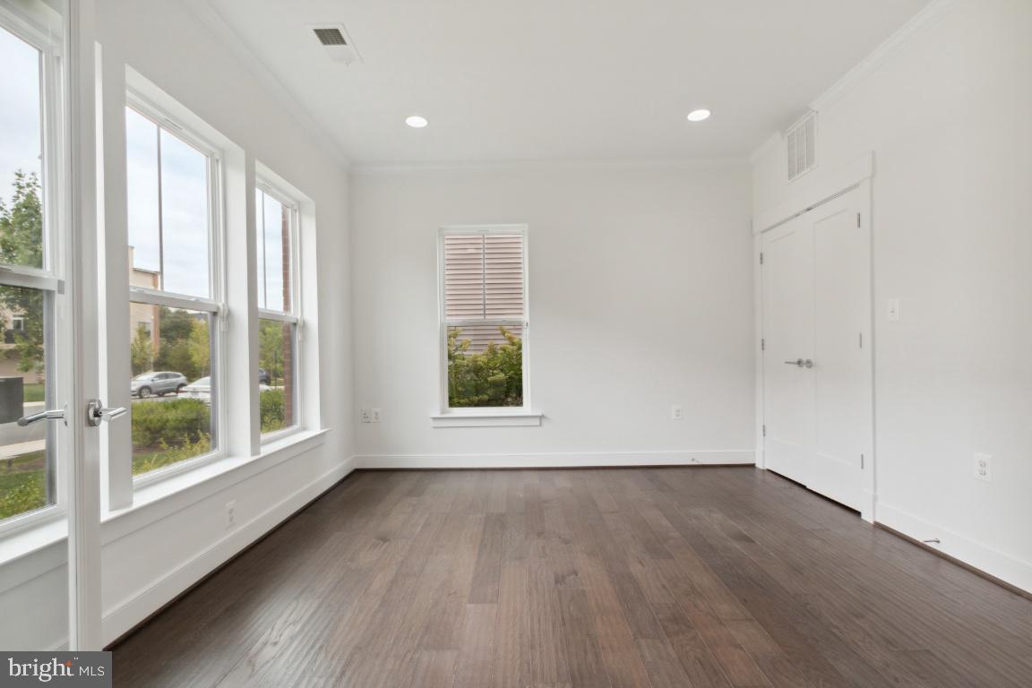 BRAMBLETON - Residential