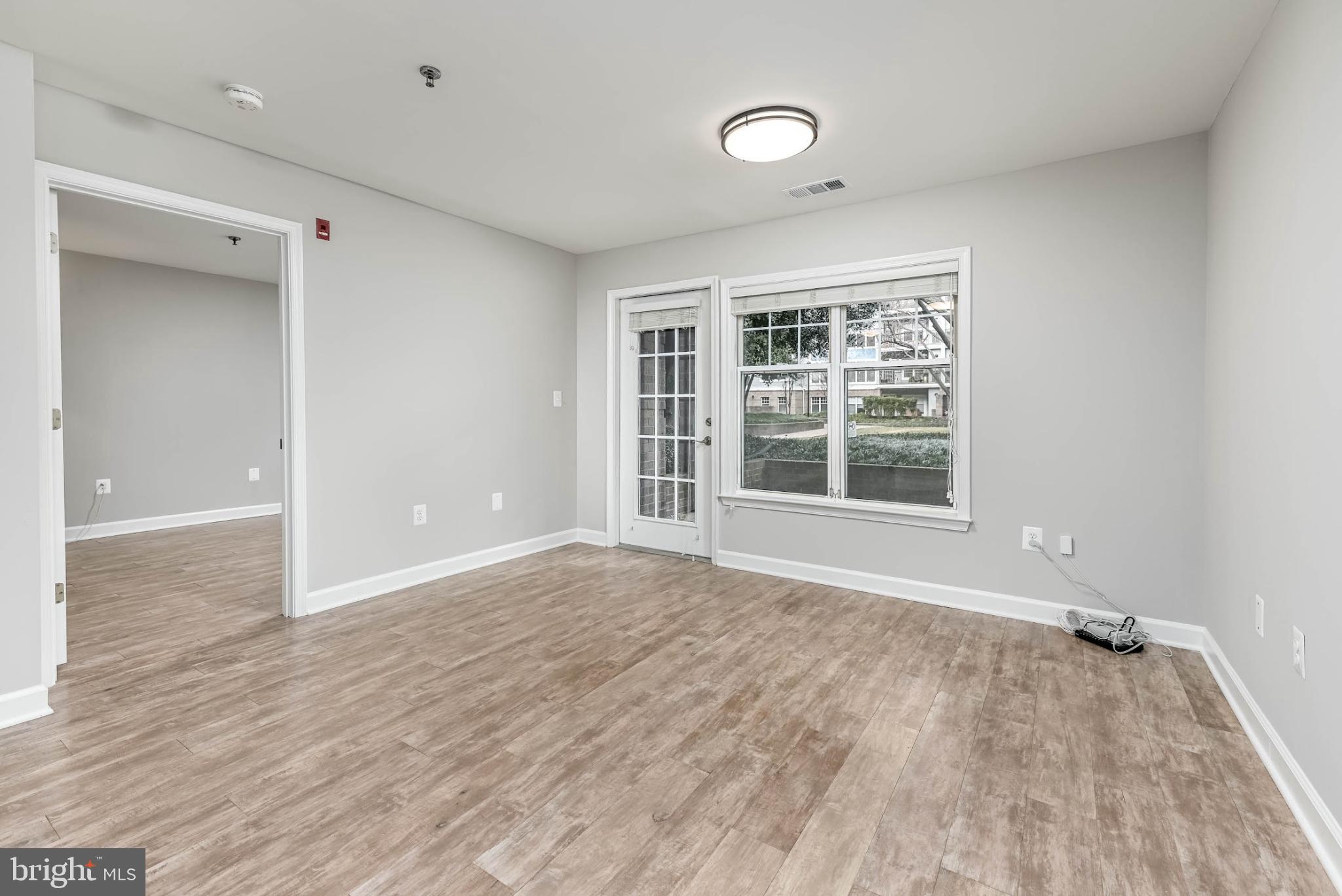 SAVOY PARK CONDOMINIUMS - Residential