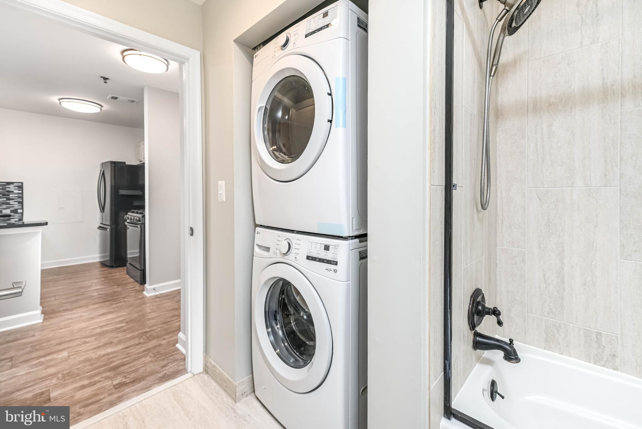 SAVOY PARK CONDOMINIUMS - Residential