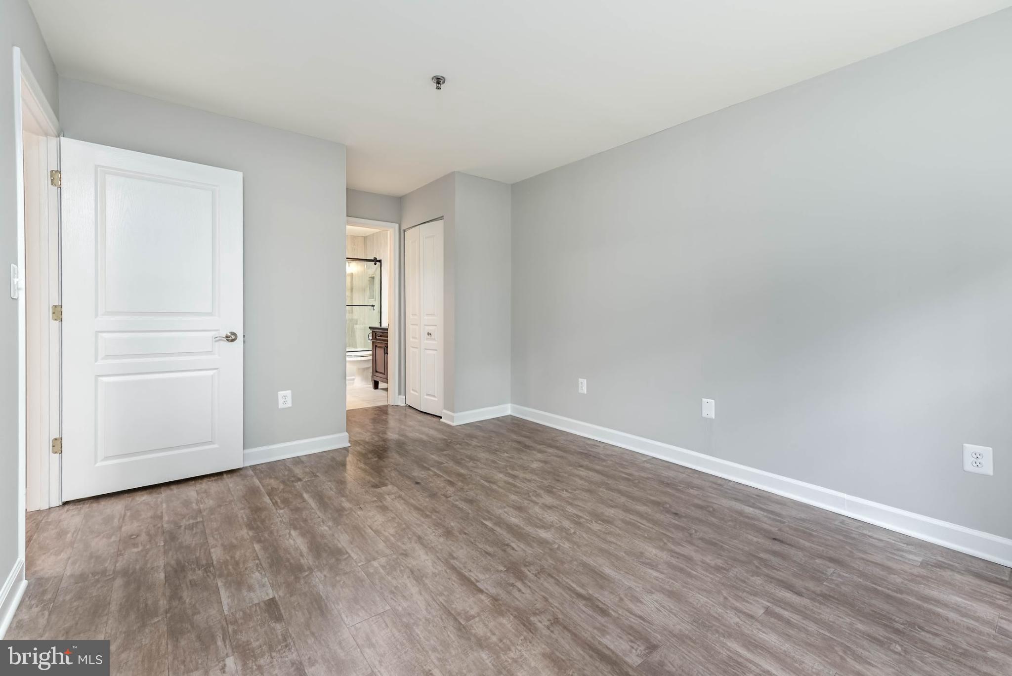 SAVOY PARK CONDOMINIUMS - Residential