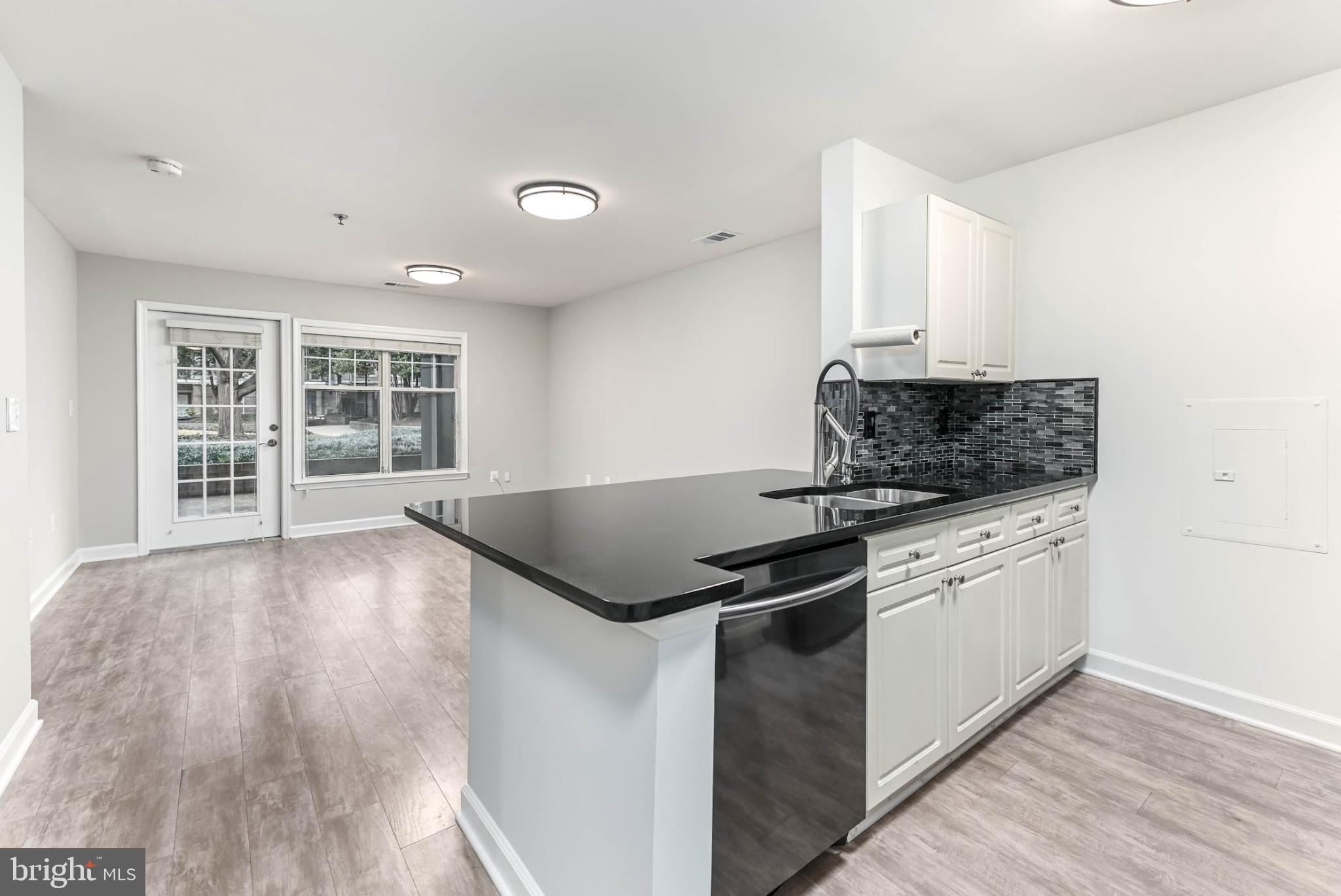 5573 SEMINARY ROAD 115