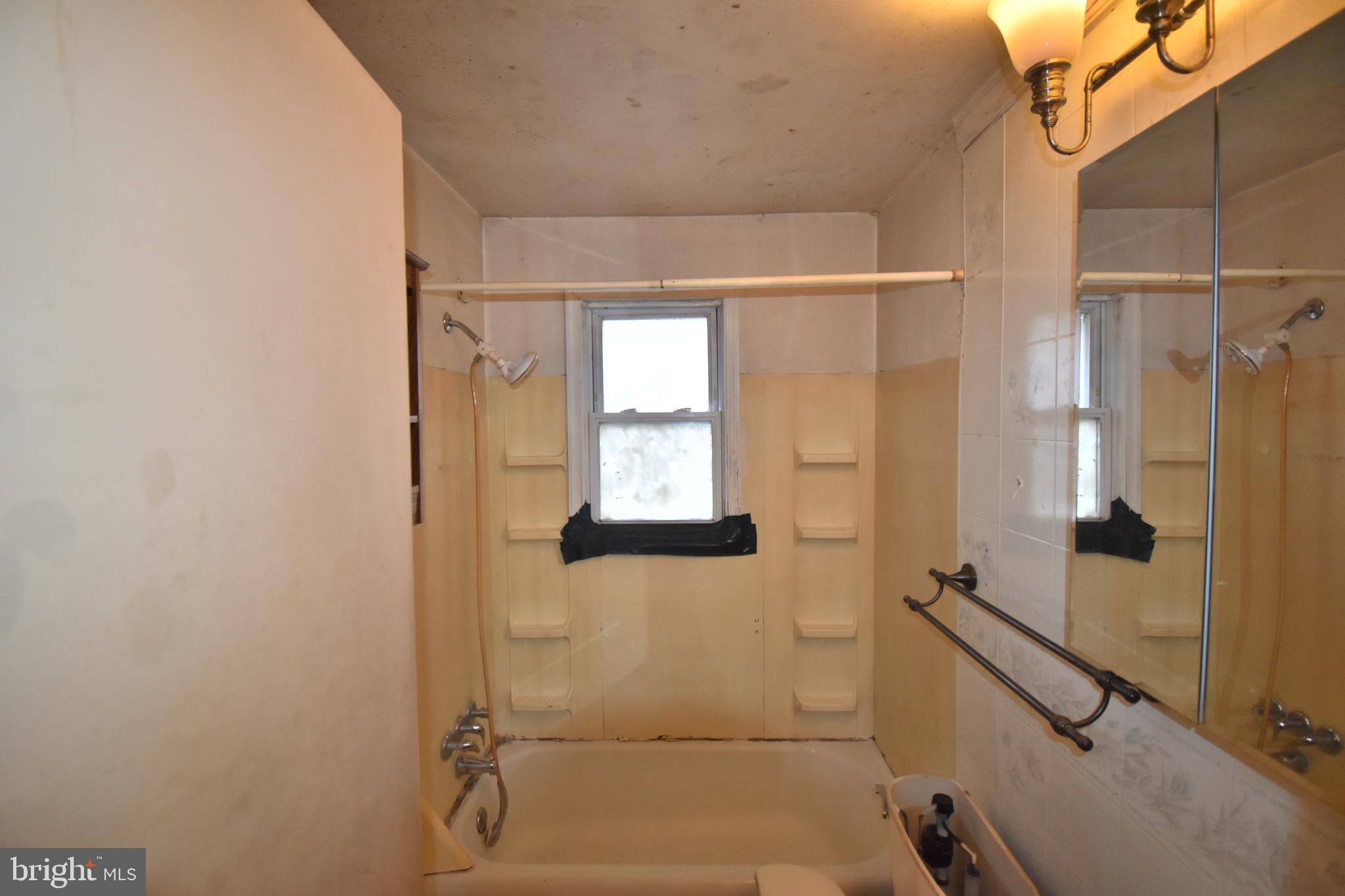 SPRING ACRES - Residential