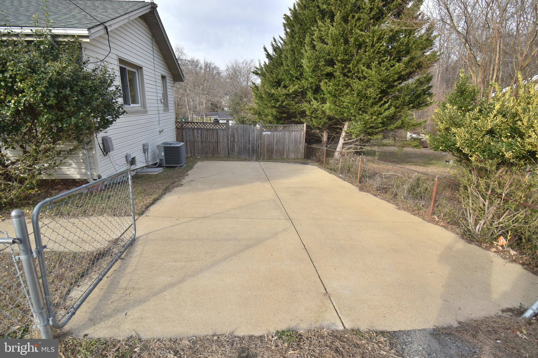 SPRING ACRES - Residential