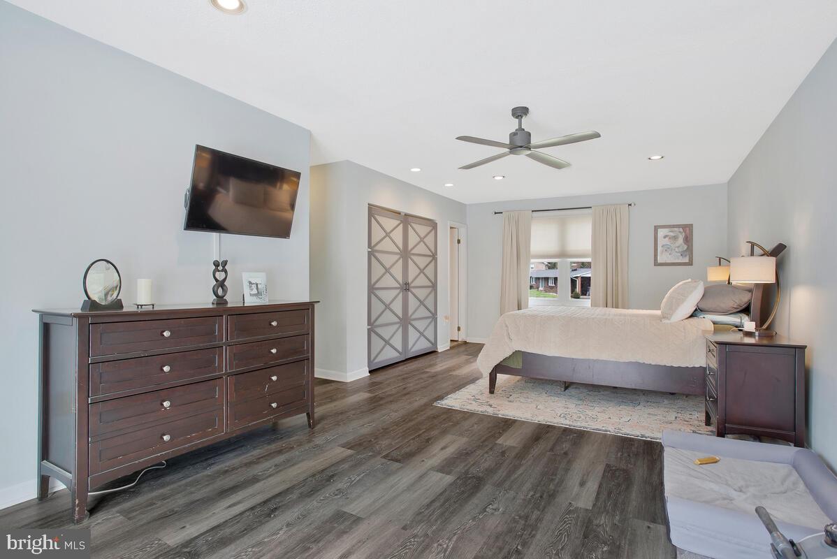 SHORES OF CALVERT - Residential