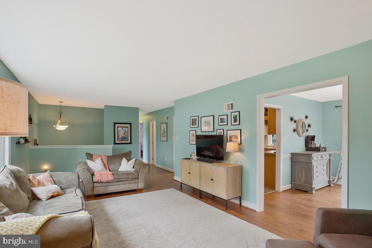 SHORES OF CALVERT - Residential