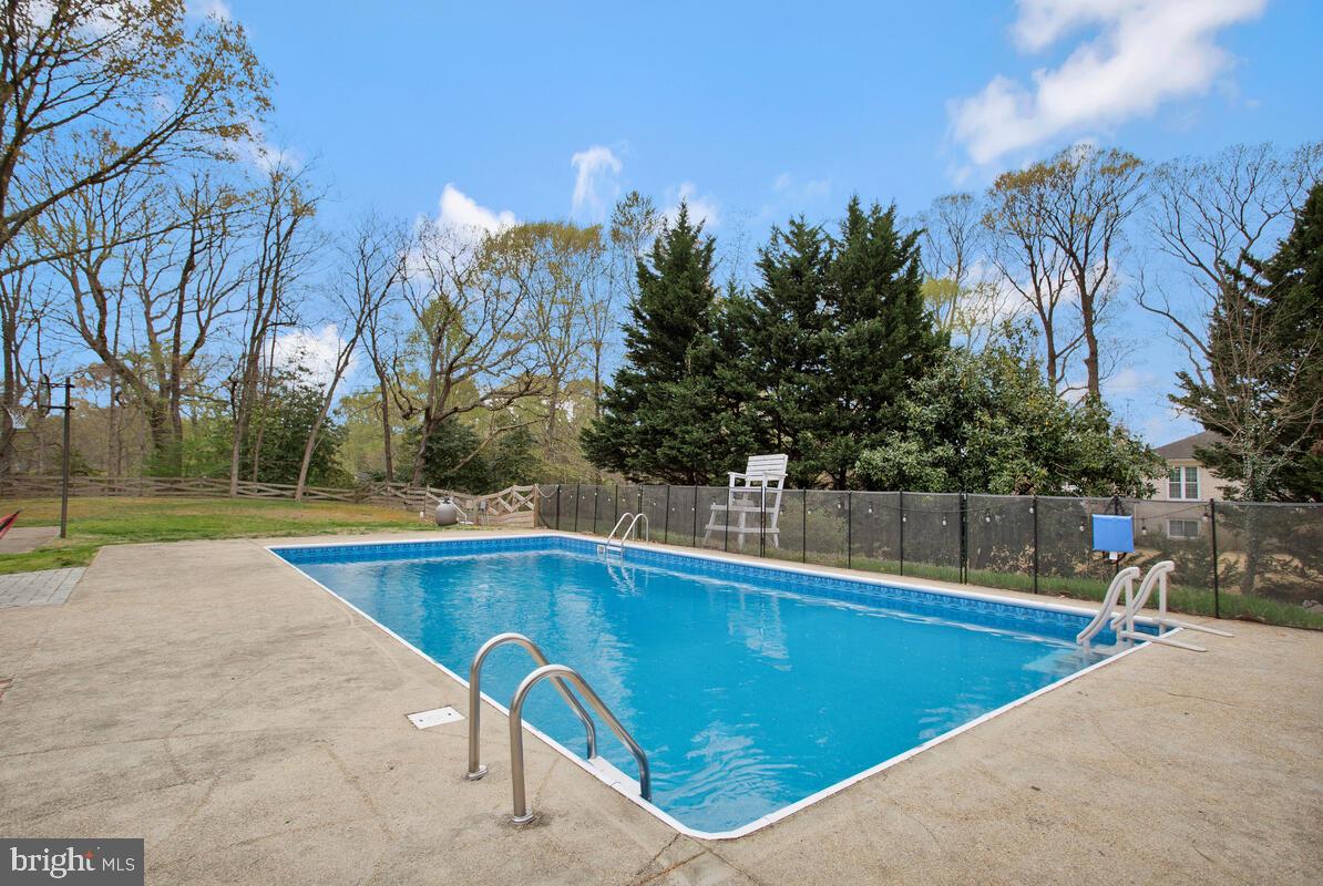 SHORES OF CALVERT - Residential