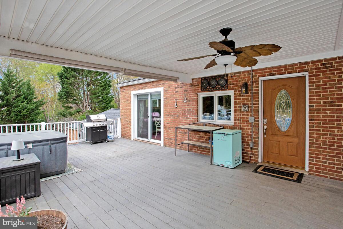 SHORES OF CALVERT - Residential