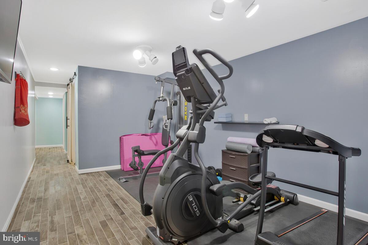 SHORES OF CALVERT - Residential