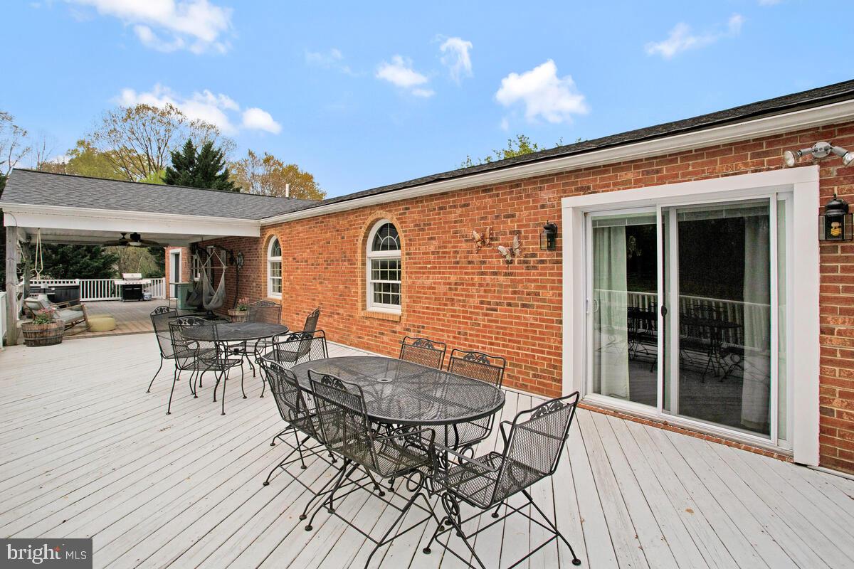 SHORES OF CALVERT - Residential