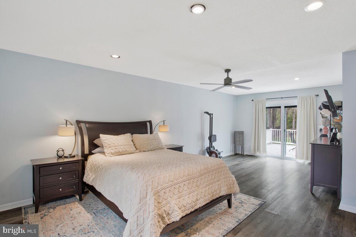 SHORES OF CALVERT - Residential