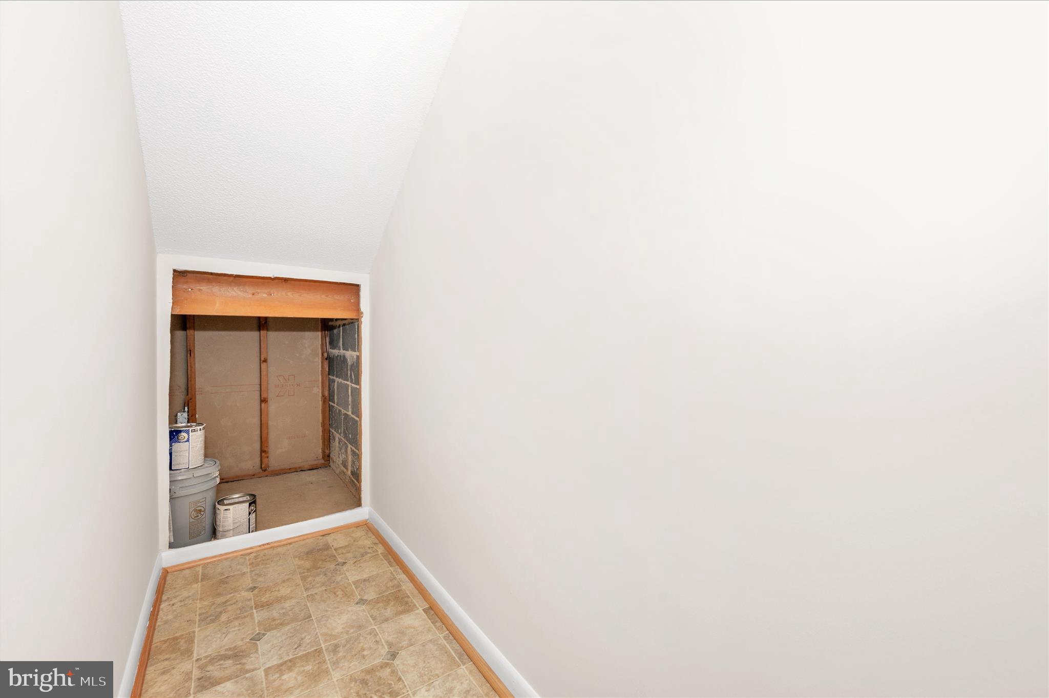 ROSSMOOR MUTUAL #5 - Residential