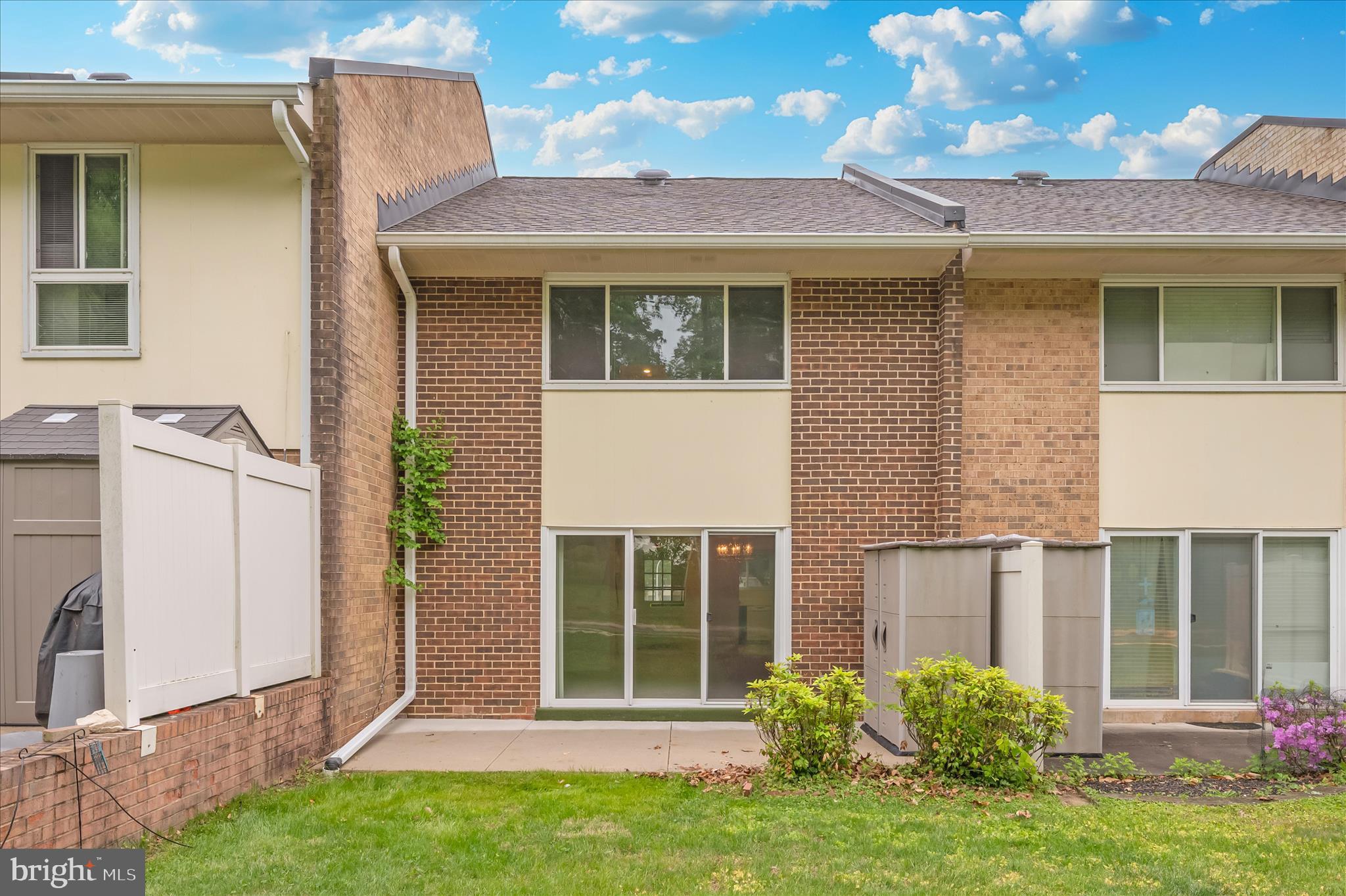 ROSSMOOR MUTUAL #5 - Residential
