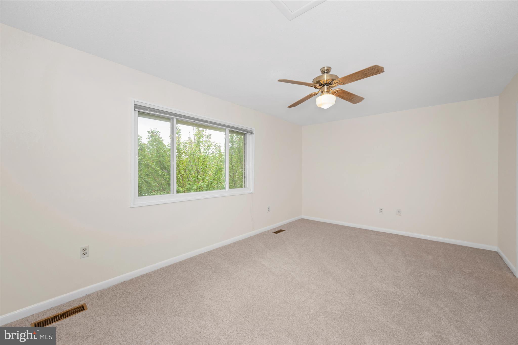 ROSSMOOR MUTUAL #5 - Residential