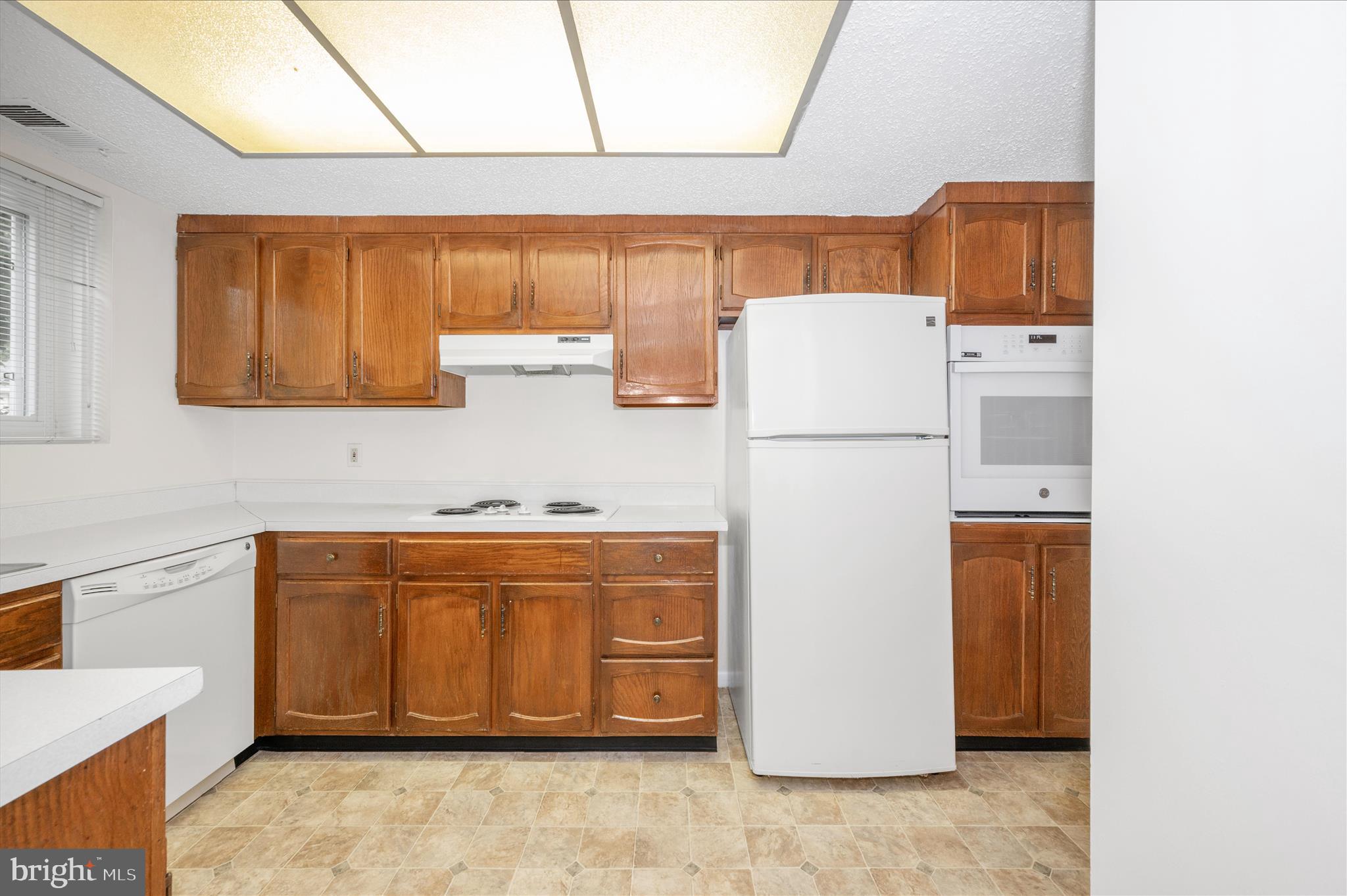 ROSSMOOR MUTUAL #5 - Residential