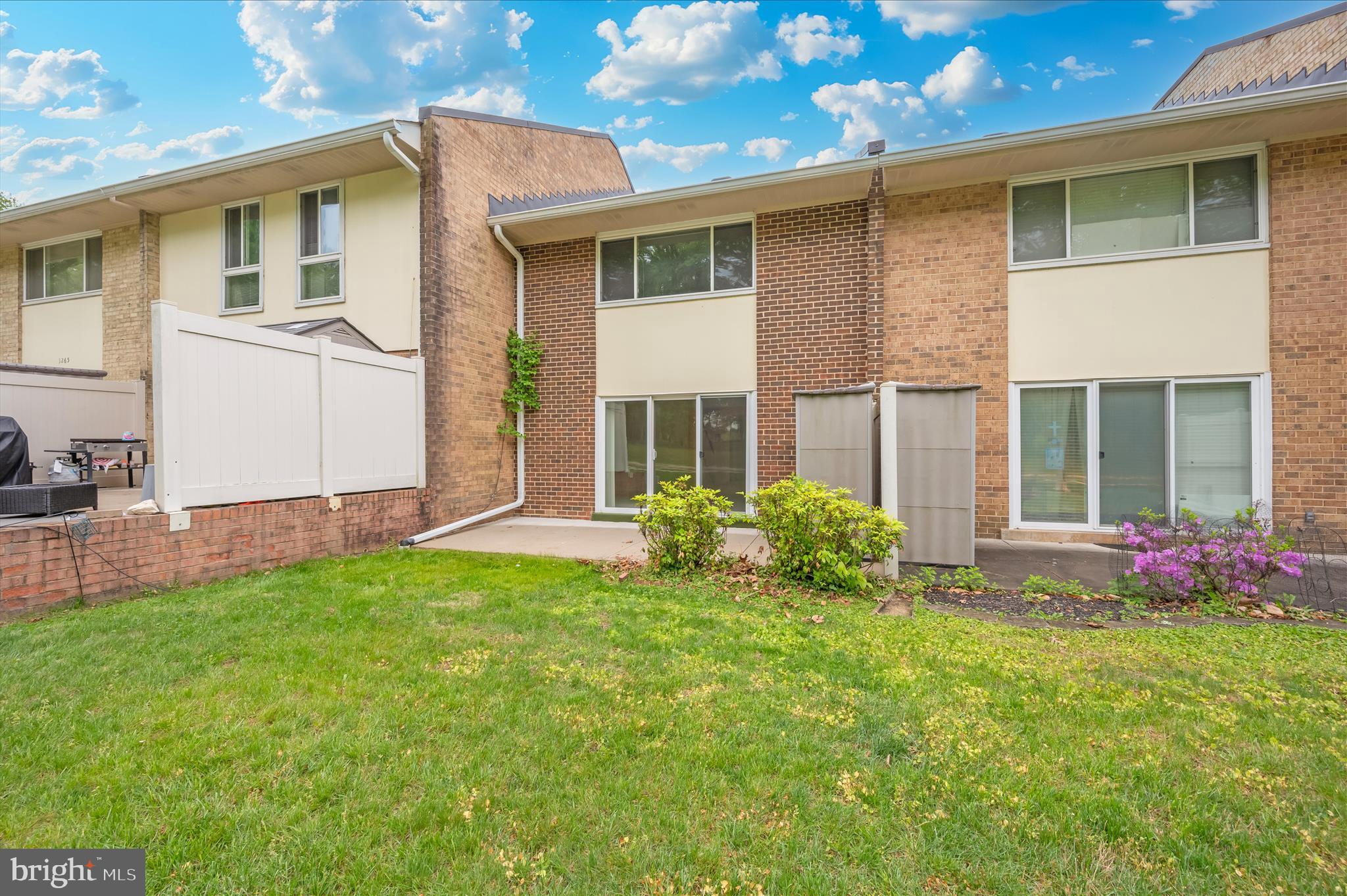 ROSSMOOR MUTUAL #5 - Residential