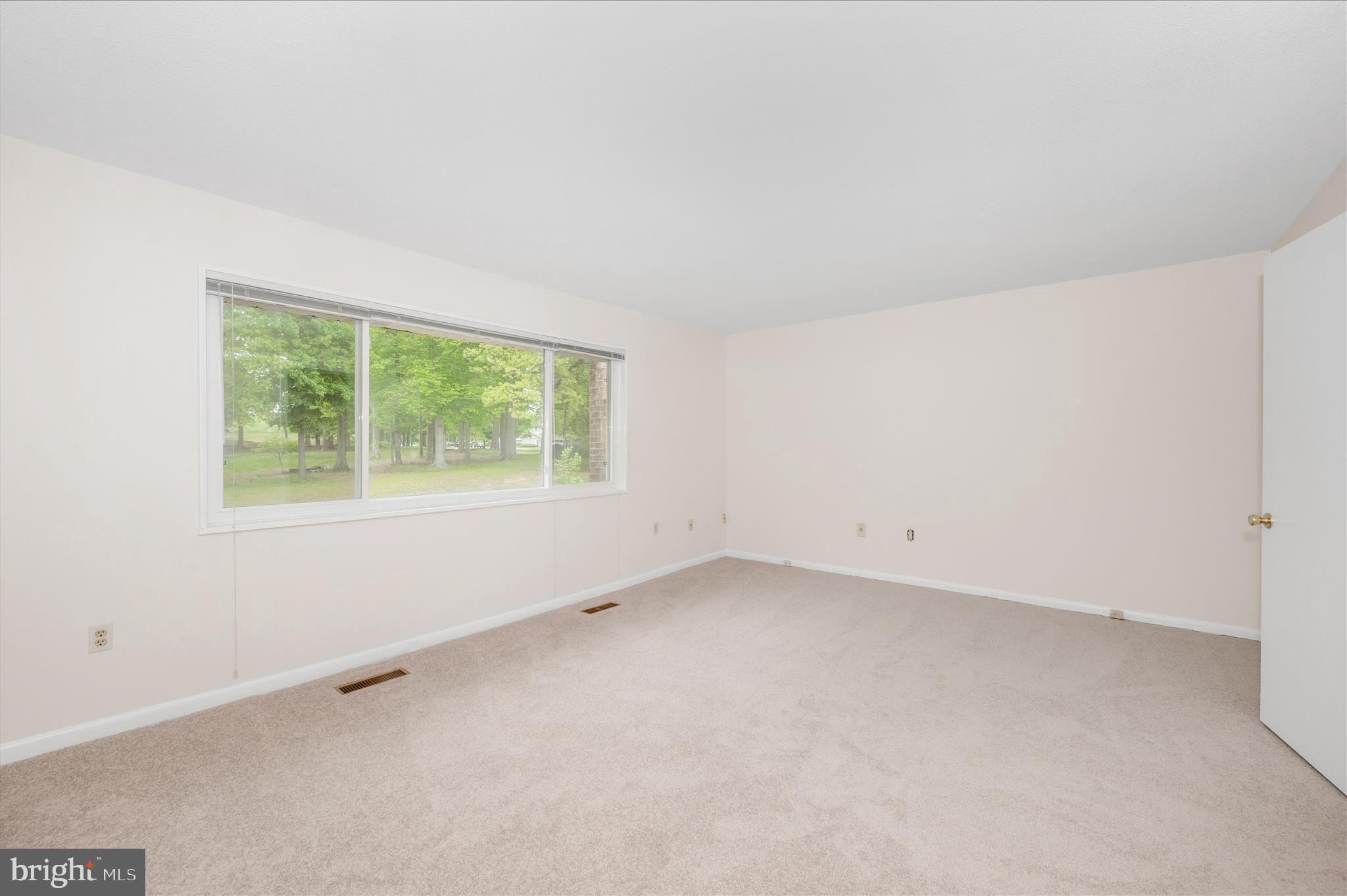 ROSSMOOR MUTUAL #5 - Residential