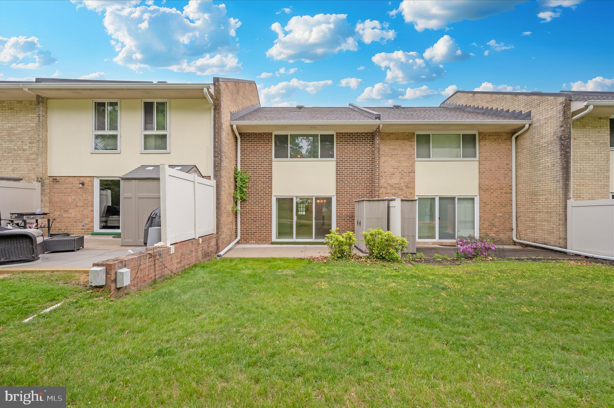 ROSSMOOR MUTUAL #5 - Residential