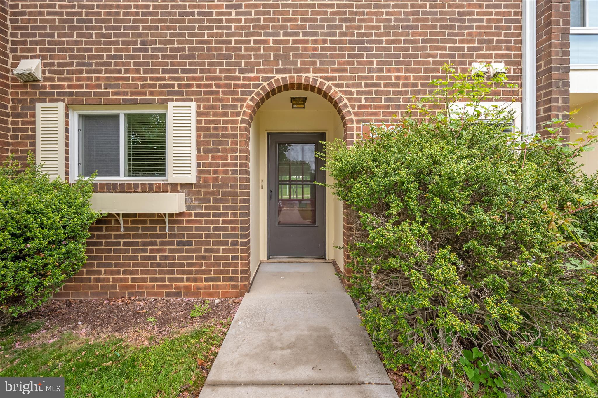 ROSSMOOR MUTUAL #5 - Residential