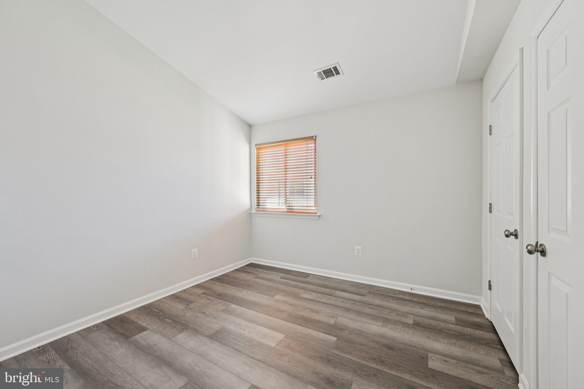 OLD FARM STATION - Residential