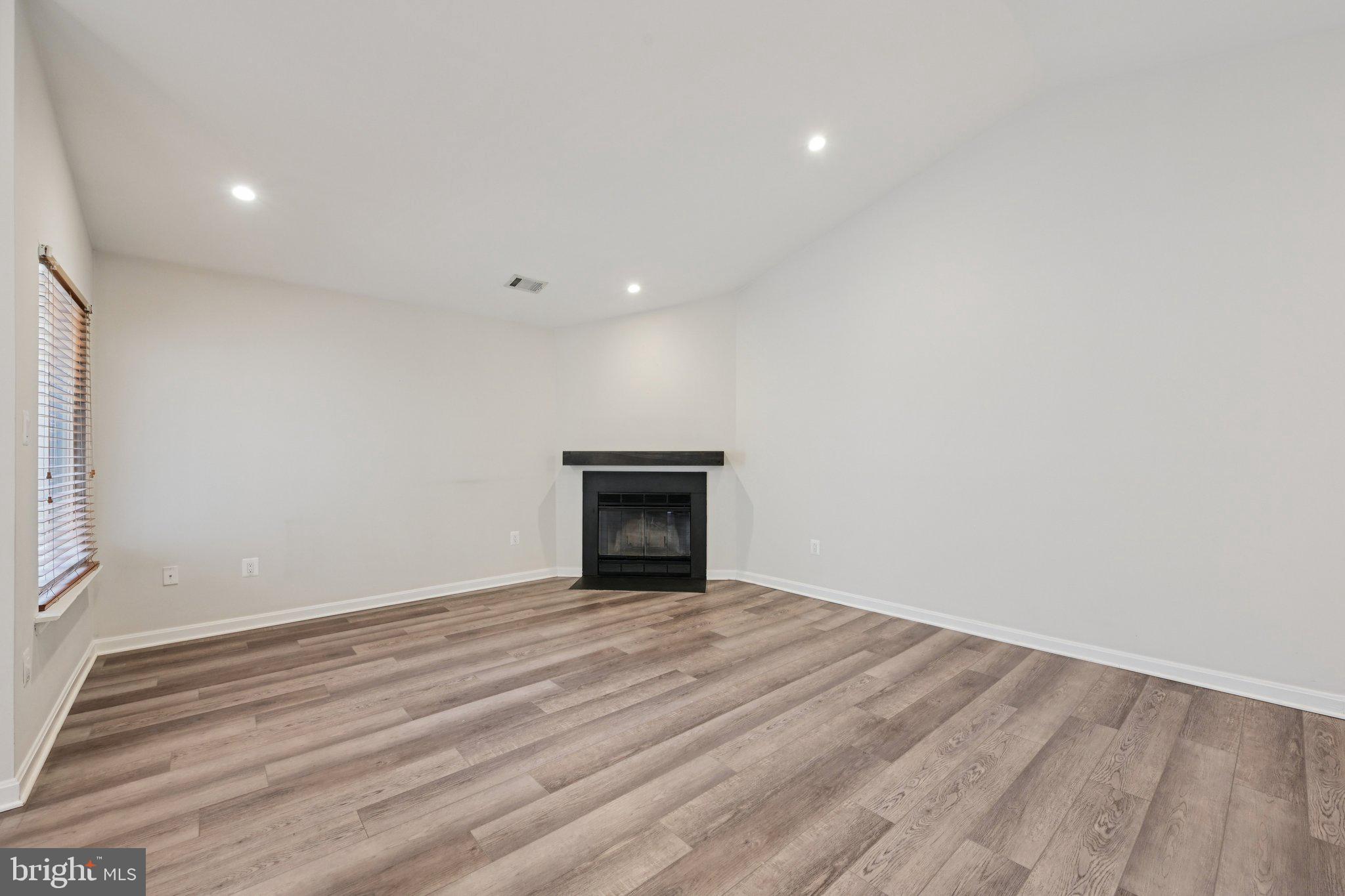 OLD FARM STATION - Residential