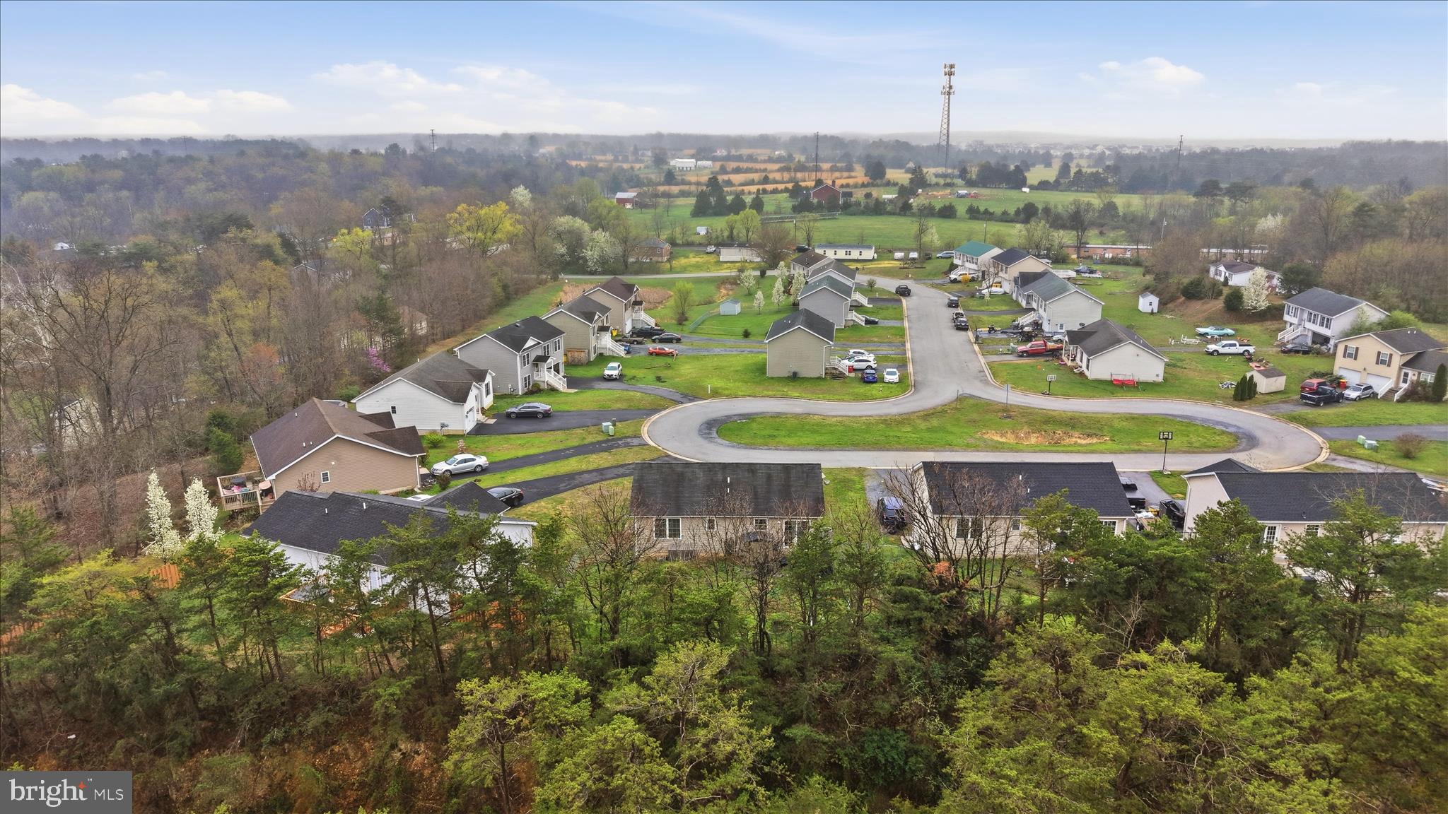 CHESSIE COURT - Residential