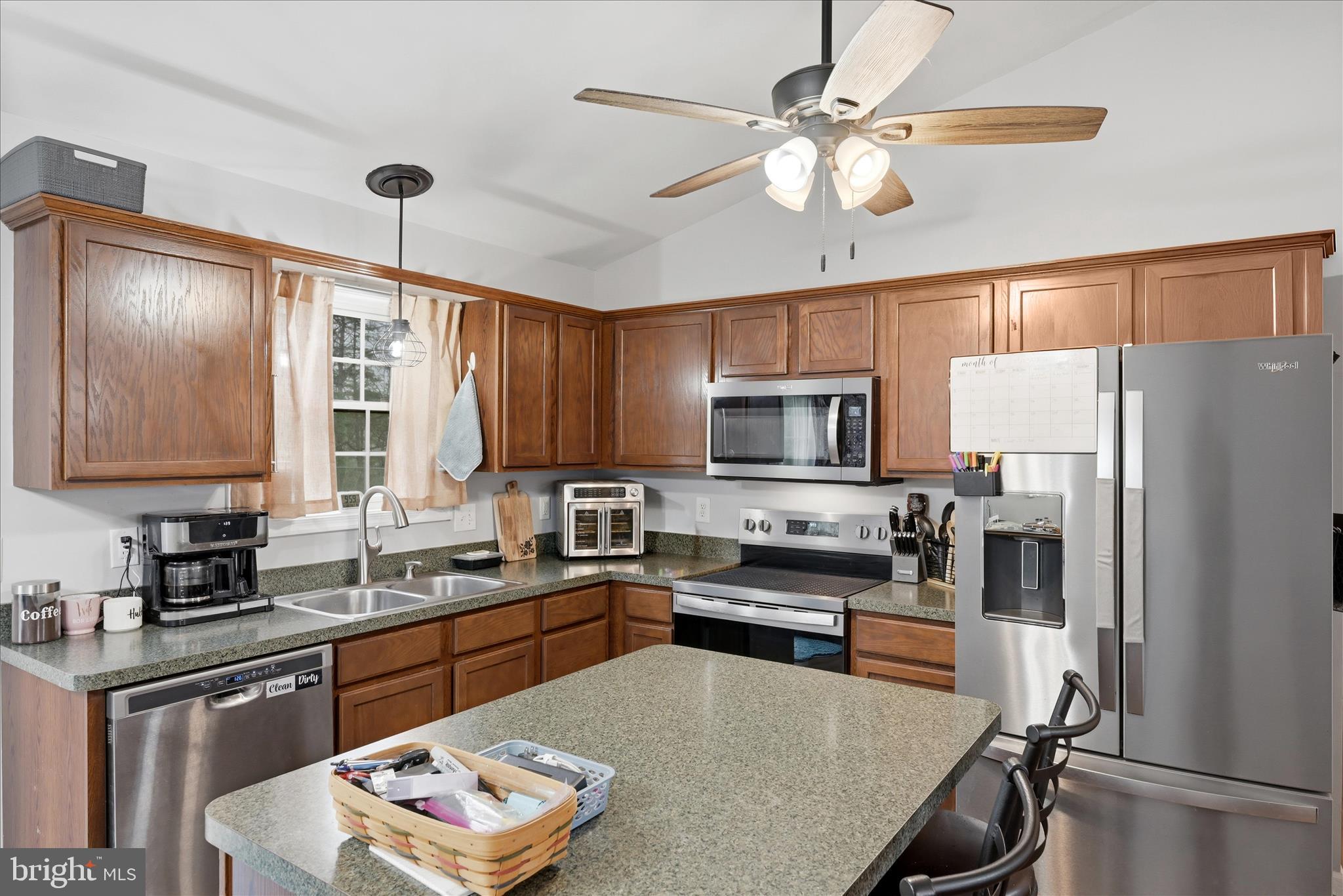 CHESSIE COURT - Residential