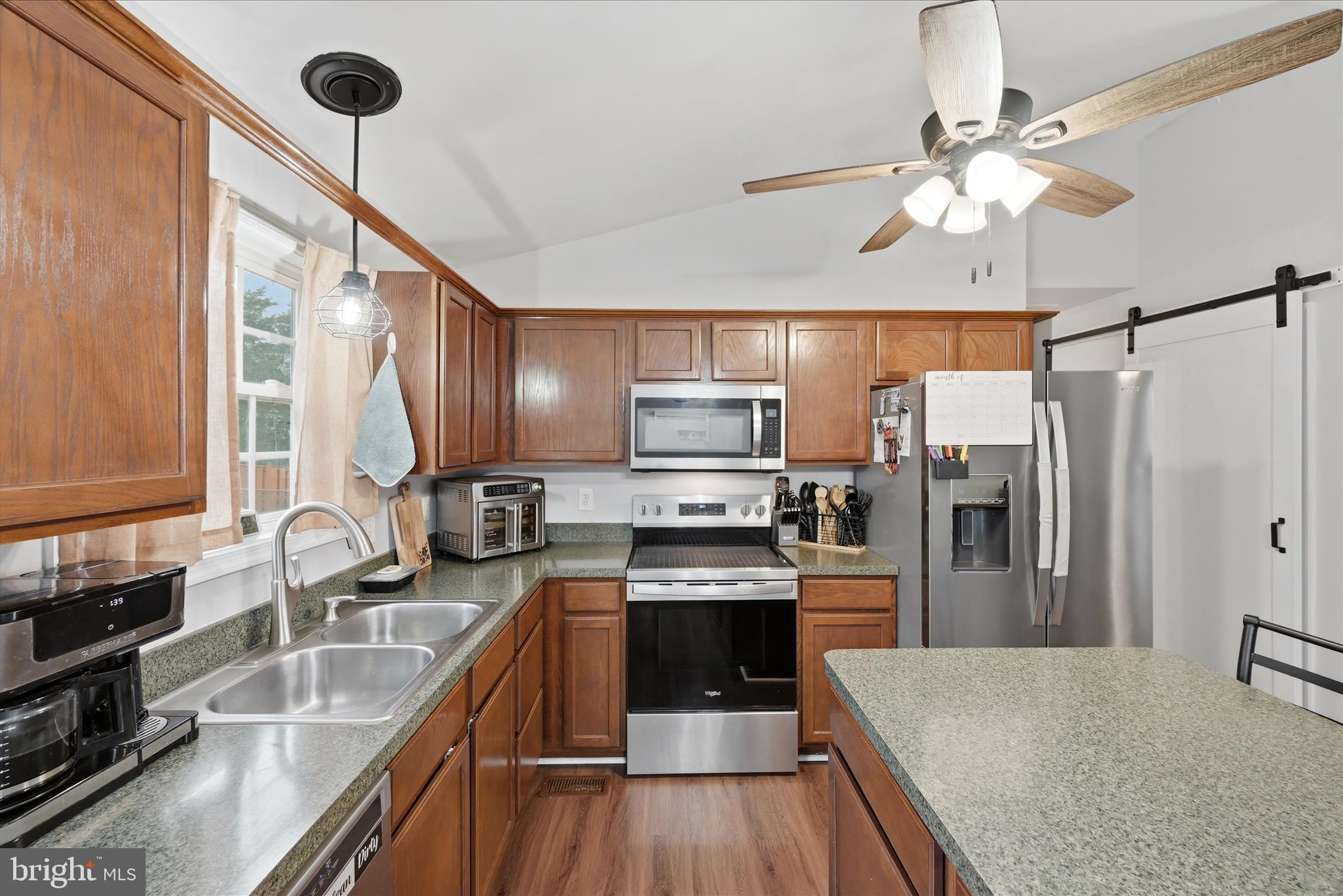 CHESSIE COURT - Residential