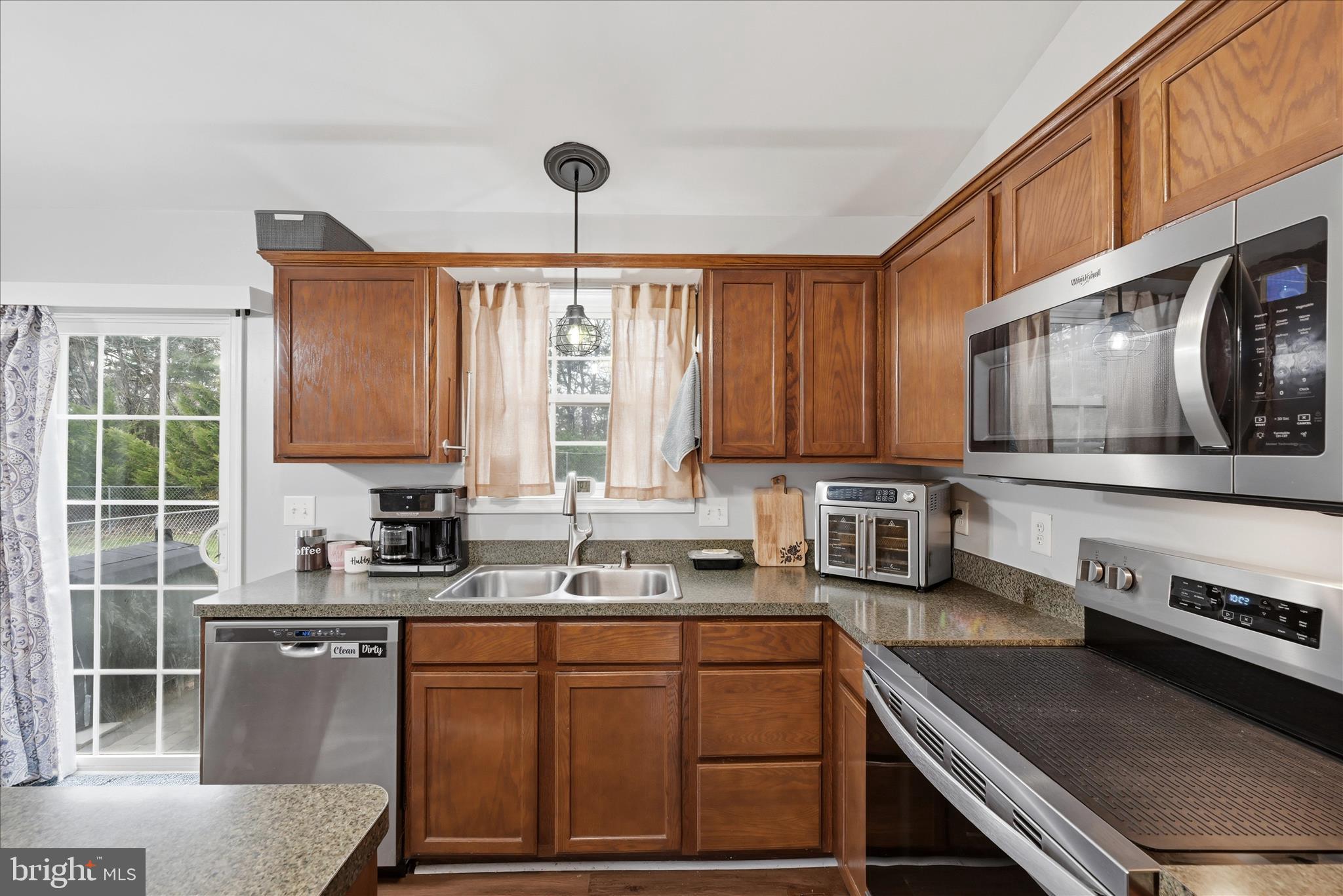 CHESSIE COURT - Residential