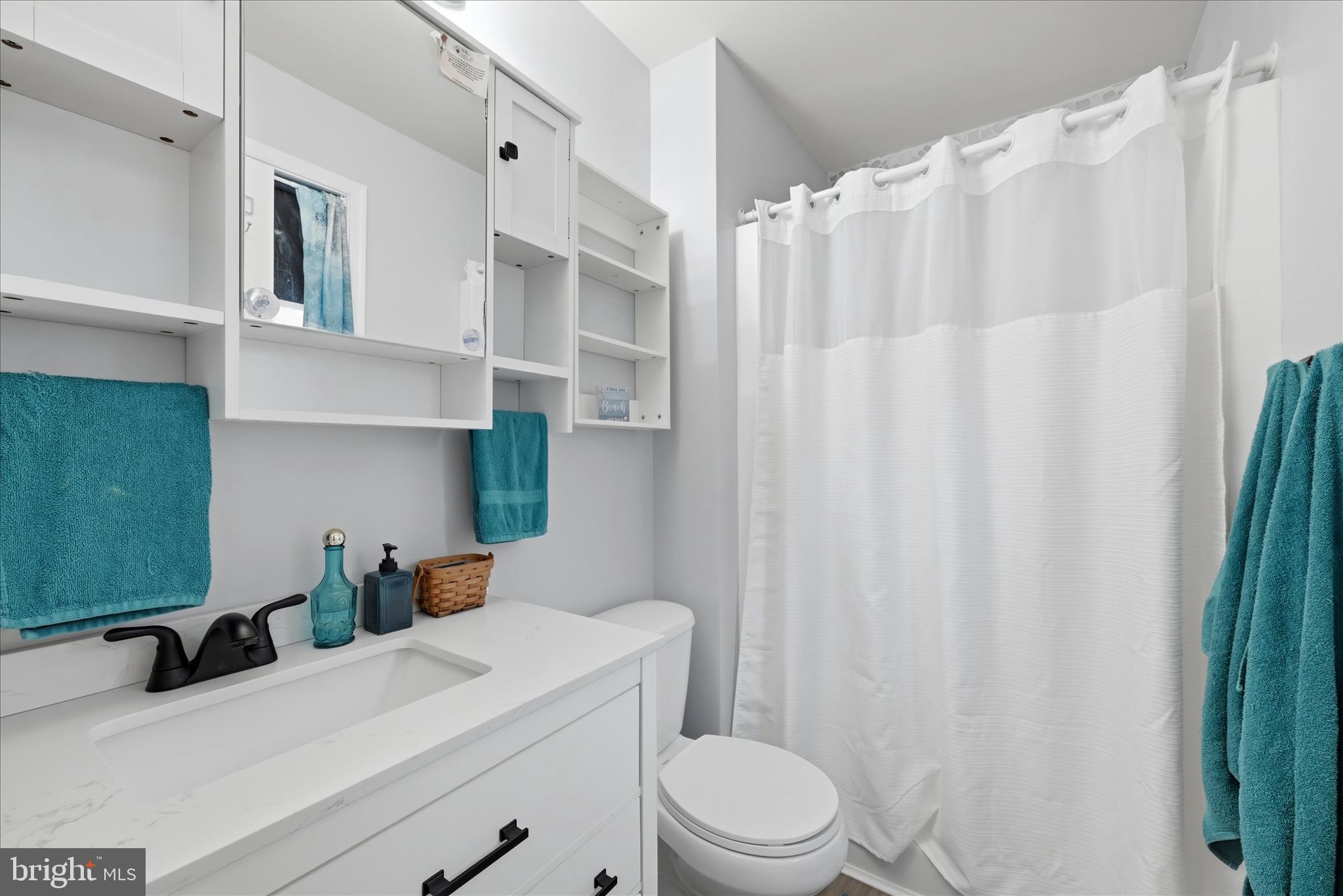 CHESSIE COURT - Residential