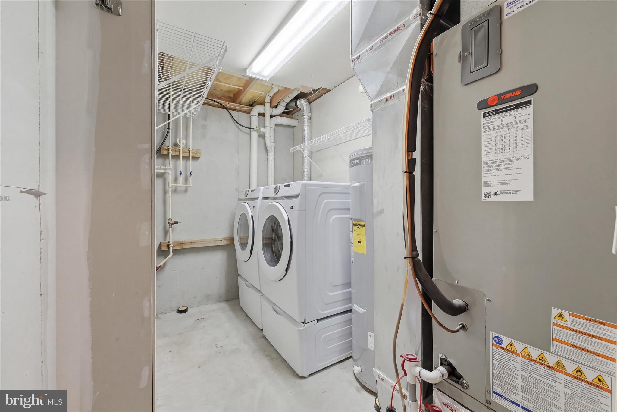 CHESSIE COURT - Residential