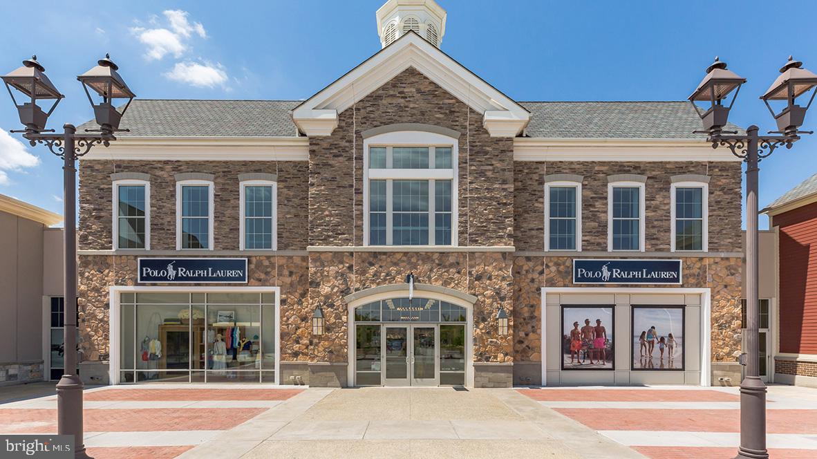 WILTONS CORNER - Residential