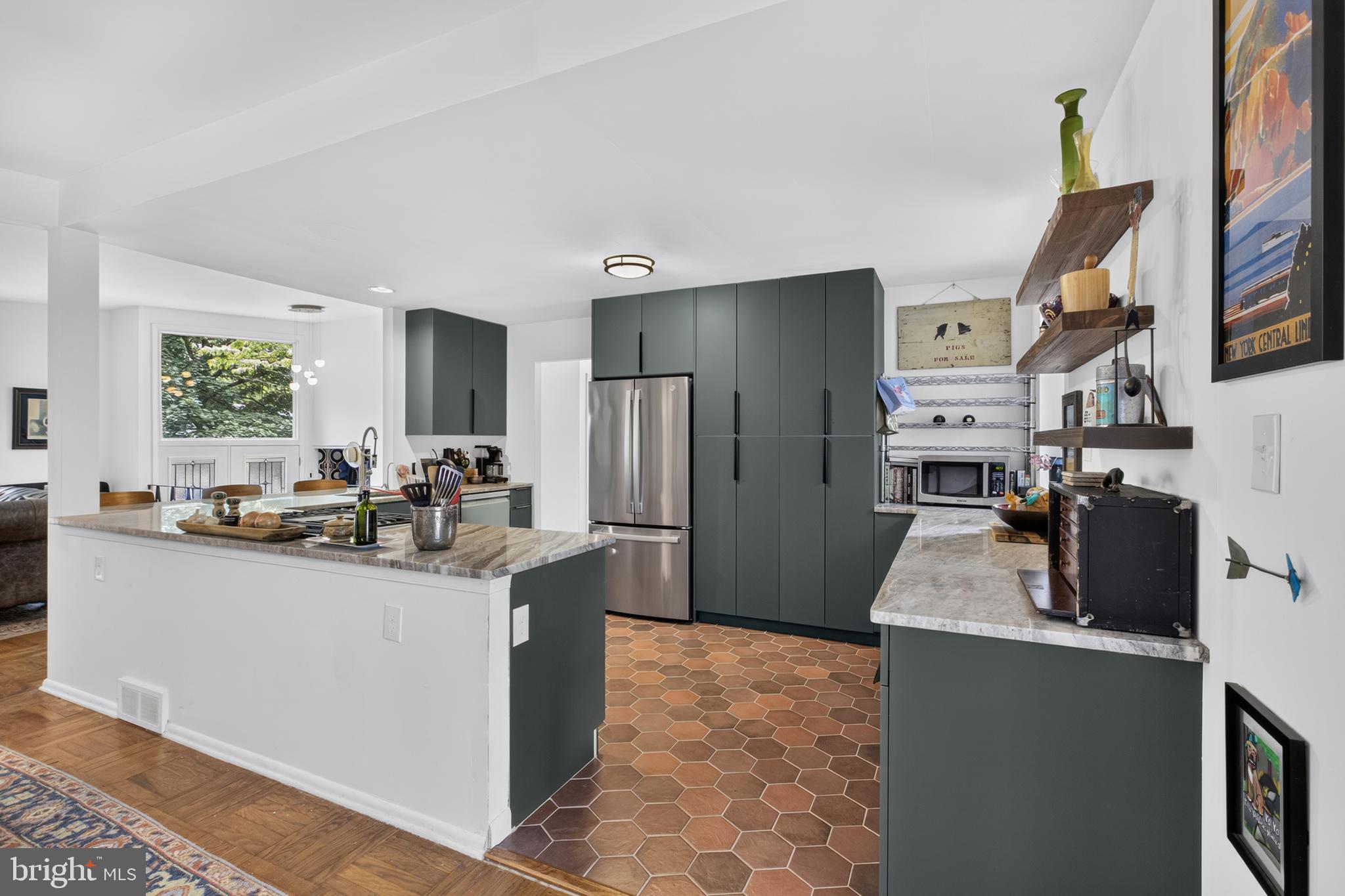 1402 DRAKE ROAD
