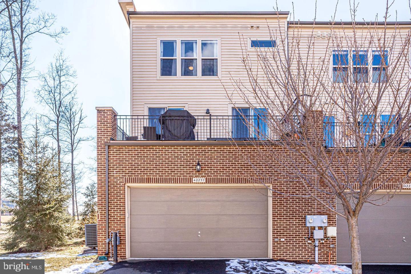 BRAMBLETON TOWN CENTER - Residential