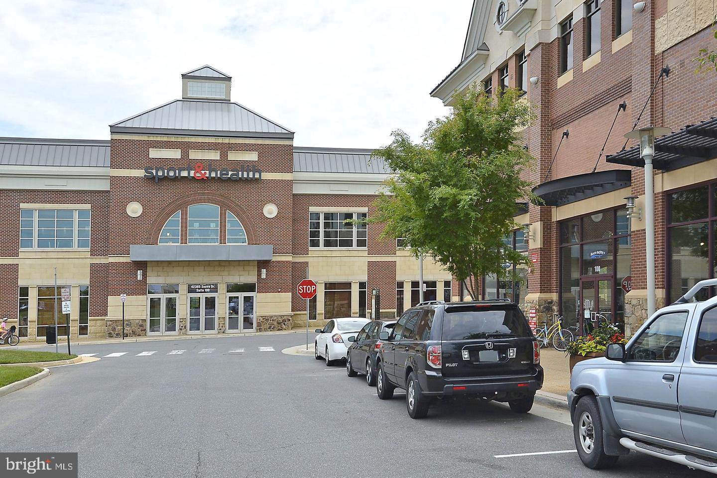 BRAMBLETON TOWN CENTER - Residential