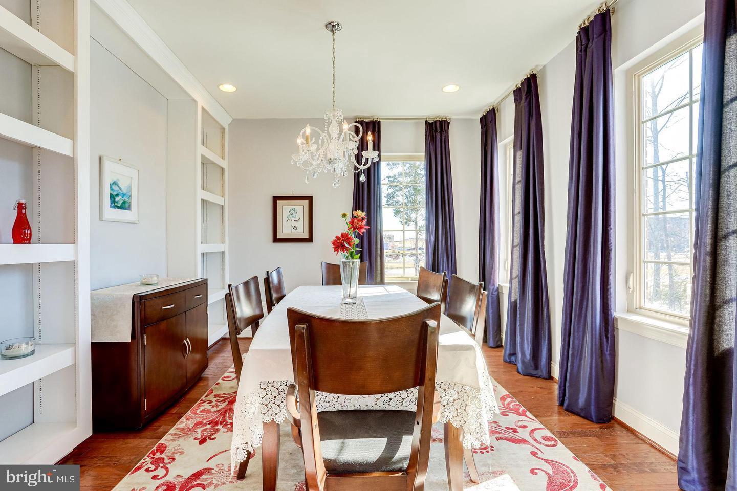 BRAMBLETON TOWN CENTER - Residential