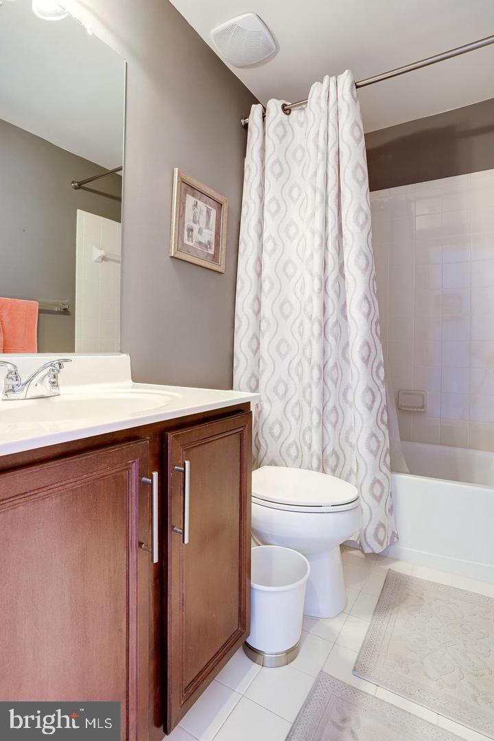 BRAMBLETON TOWN CENTER - Residential