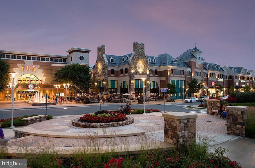 BRAMBLETON TOWN CENTER - Residential