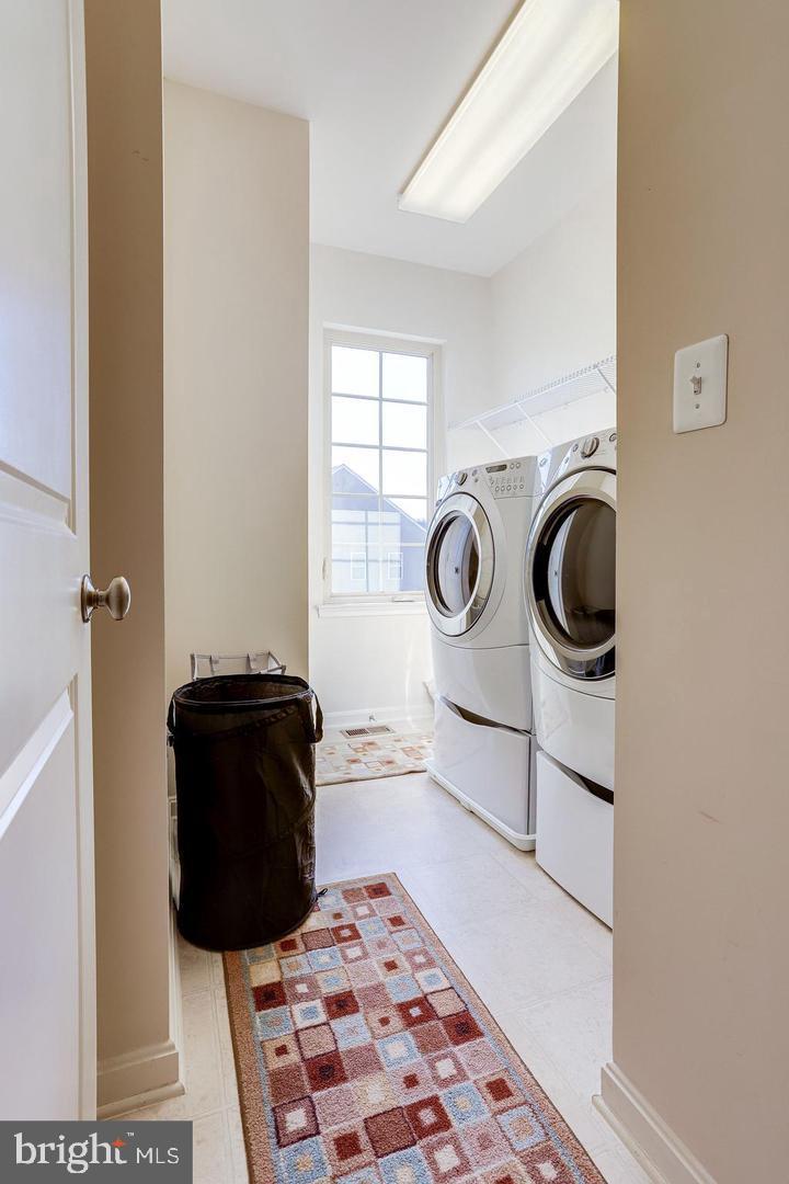 BRAMBLETON TOWN CENTER - Residential