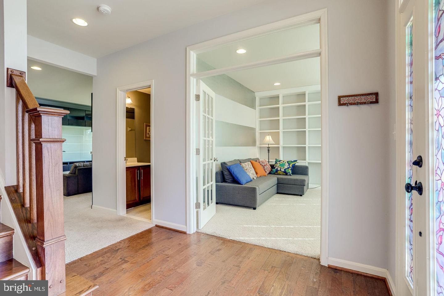 BRAMBLETON TOWN CENTER - Residential