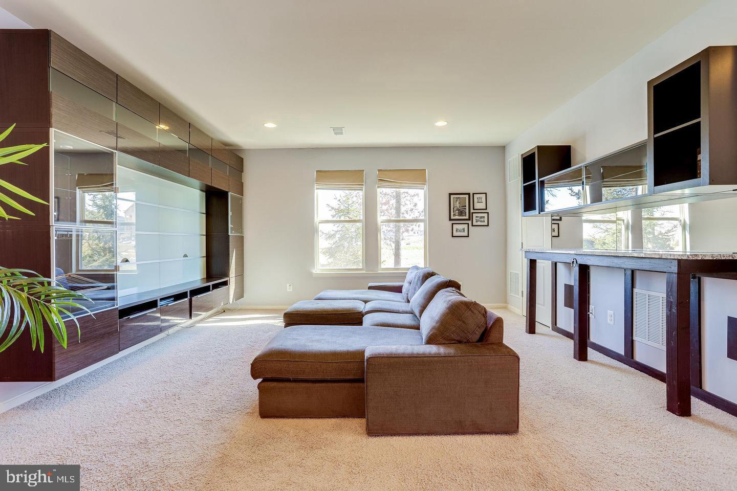 BRAMBLETON TOWN CENTER - Residential