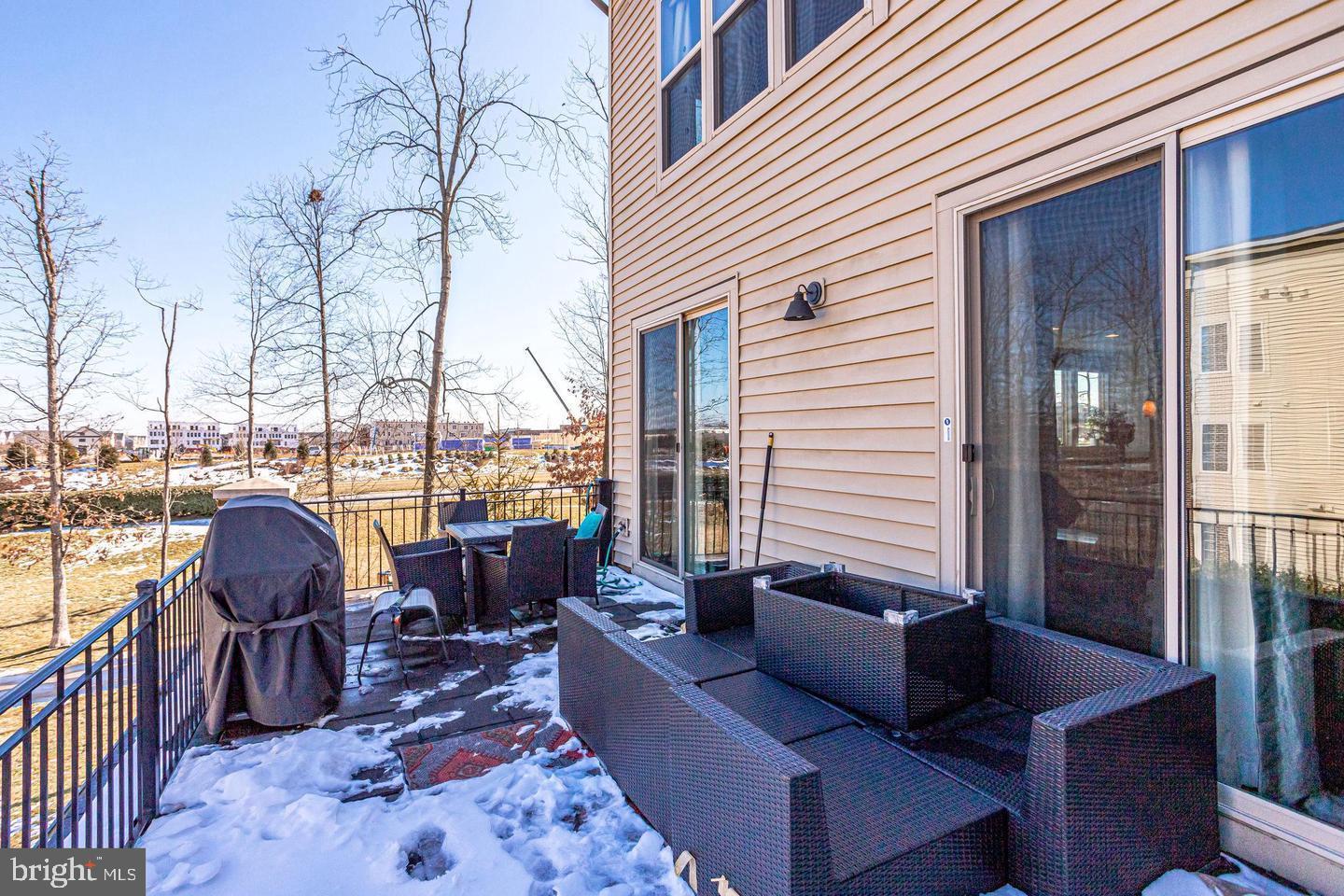 BRAMBLETON TOWN CENTER - Residential