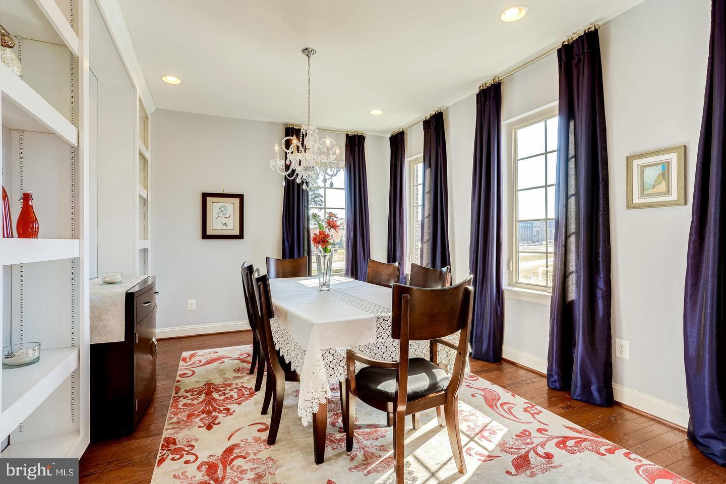 BRAMBLETON TOWN CENTER - Residential