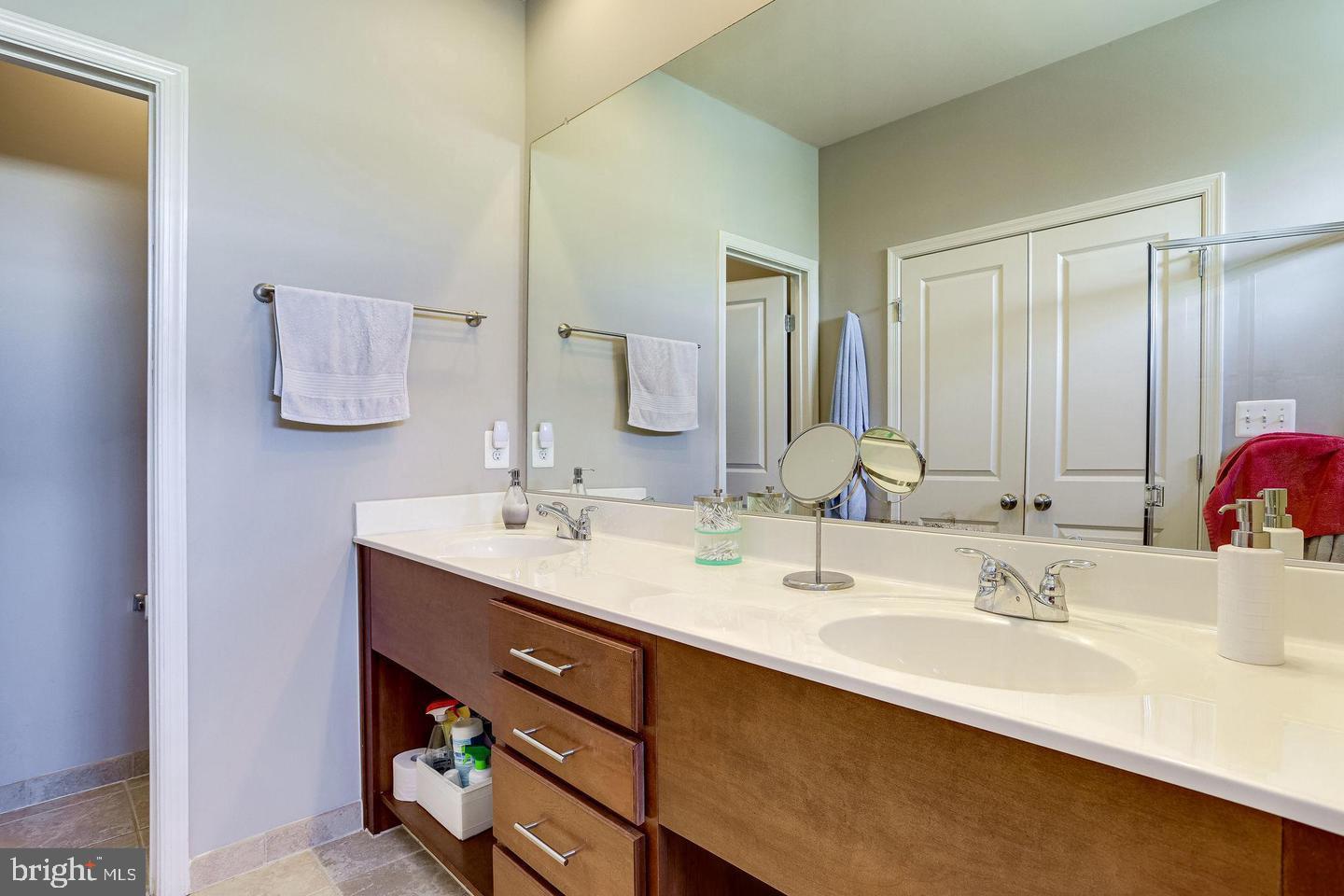 BRAMBLETON TOWN CENTER - Residential