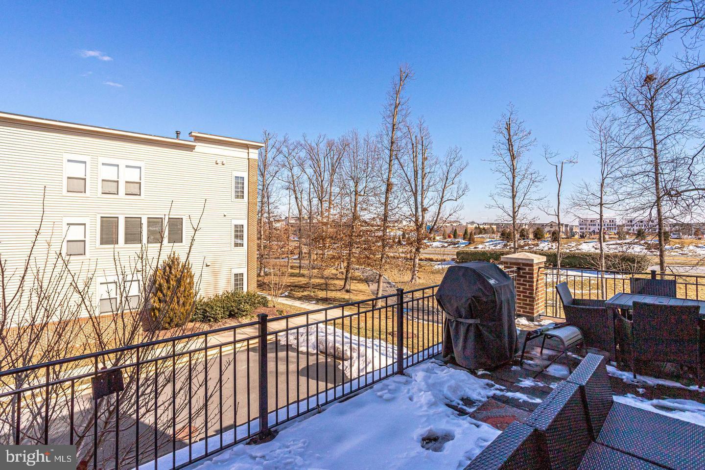 BRAMBLETON TOWN CENTER - Residential