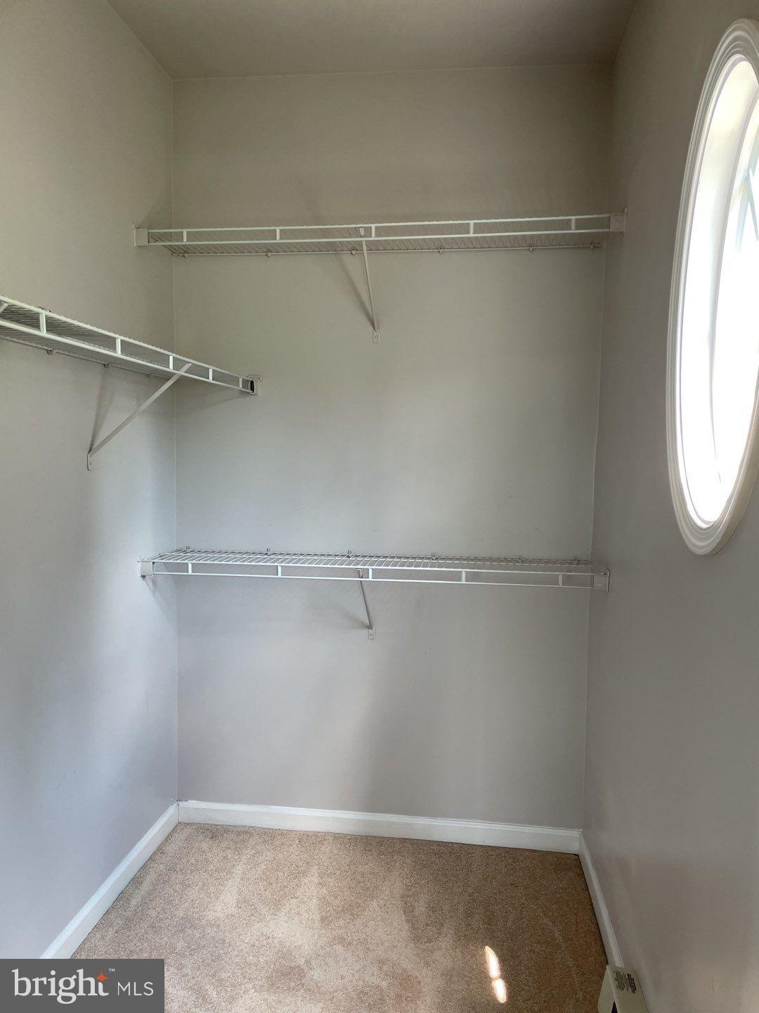 STONEY RUN - Residential Lease